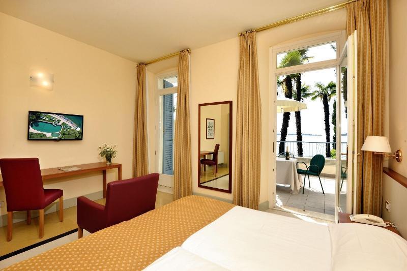 Hotel Monte Baldo E Villa Acquarone Gardone Riviera Exterior foto